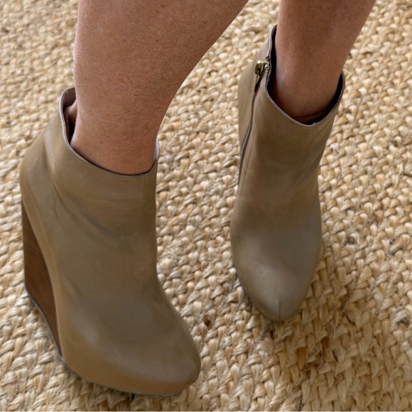 Neiman Marcus Pura Lopez Wedge Bootie Light Tan Leather Super comfortable Sexi 🔥 - Picture 5 of 14